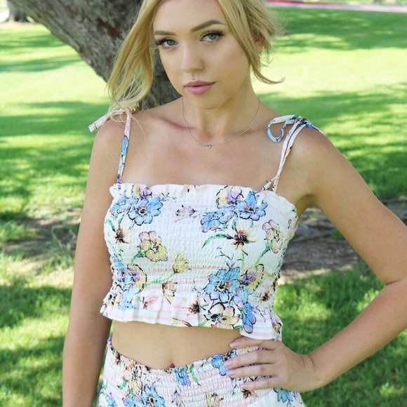 Jordynn Two Piece Set - Picture 2 of 5